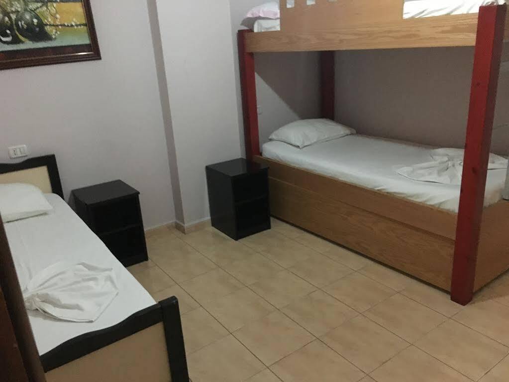 Espana Aparthotel Škalngur Eksteriør bilde